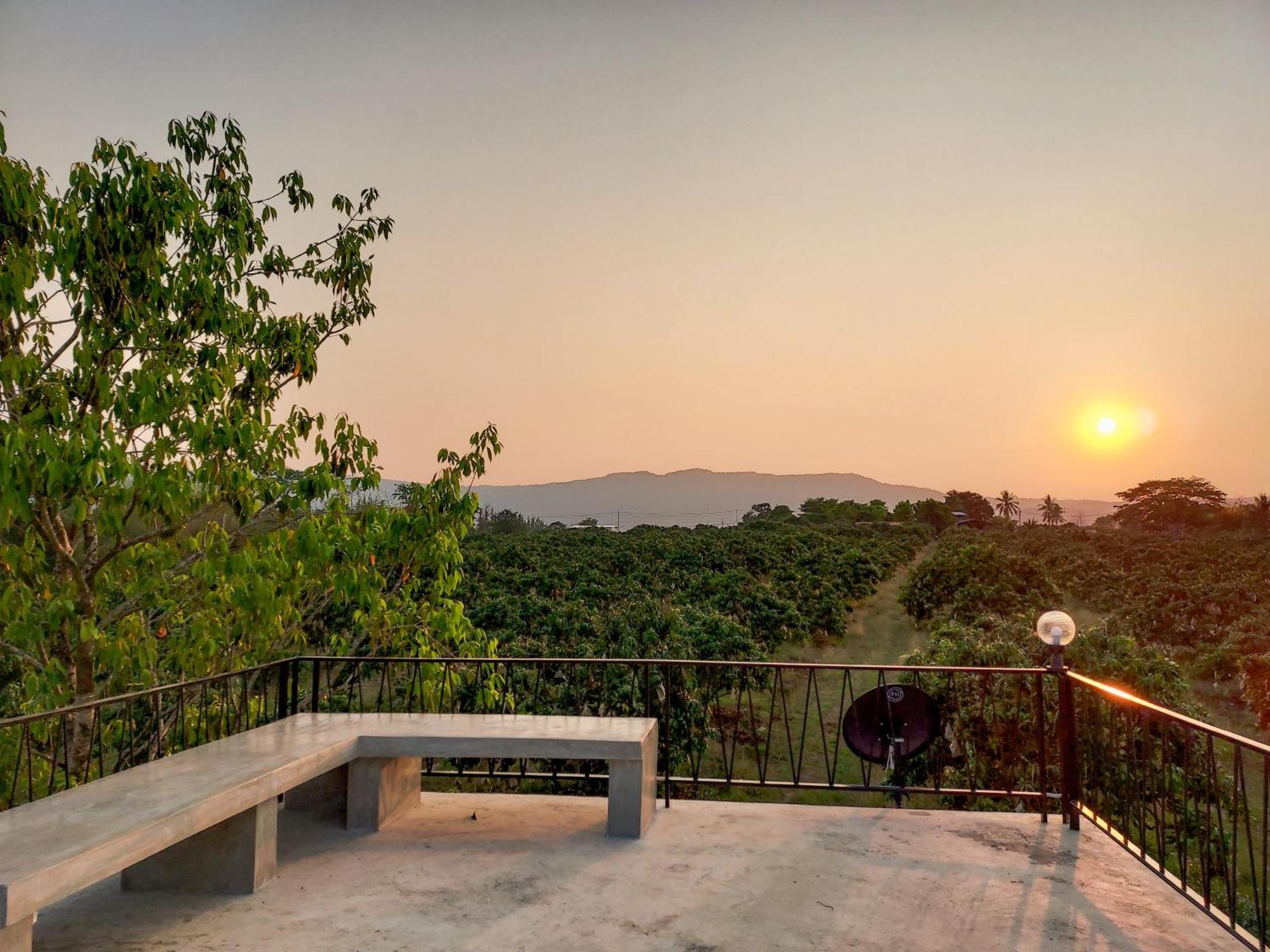 Moon Village Khaoyai Holiday Home Pong Talong Rum bild